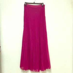 Pleaded Maxi Skirt